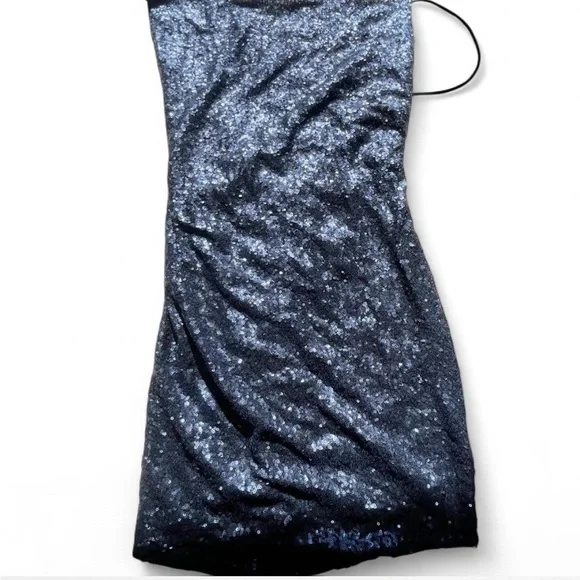 Elegant Blue Sequin Dress - Picture 4 of 5